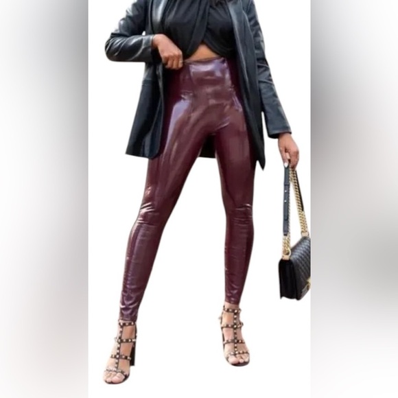 - SPANXshape Faux Leather patent leggings- size M - Picture 3 of 15